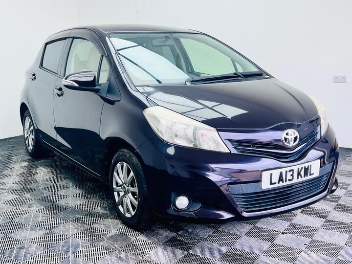 Toyota Yaris 1.33 Dual VVT-i SR Multidrive S Euro 5 5dr Toyota Yaris 1.33 Dual VVT-i SR Multidrive S Euro 5 5dr