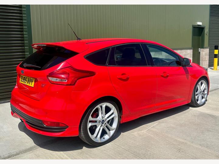 Ford Focus 2.0T EcoBoost ST-2 Euro 6 (s/s) 5dr