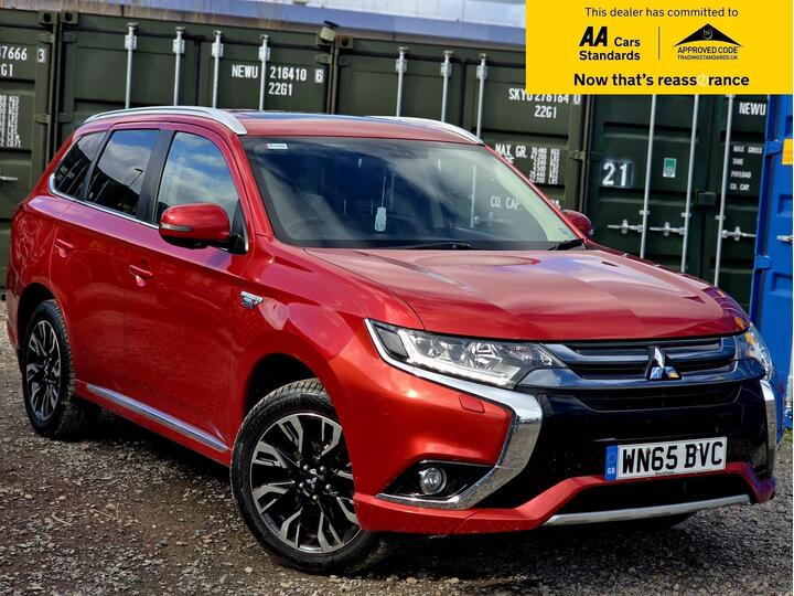 Mitsubishi Outlander 2.0h 12kWh GX4h CVT 4WD Euro 6 (s/s) 5dr Mitsubishi Outlander 2.0h 12kWh GX4h CVT 4WD Euro 6 (s/s) 5dr