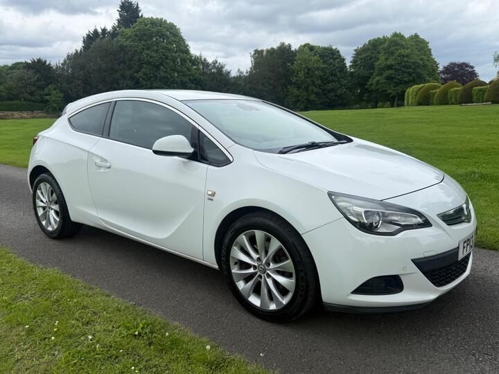 Vauxhall Astra GTC 2.0 CDTi SRi Euro 5 (s/s) 3dr