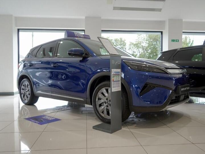 BYD ATTO 3 EVO 74.8kWh Design Auto 5dr