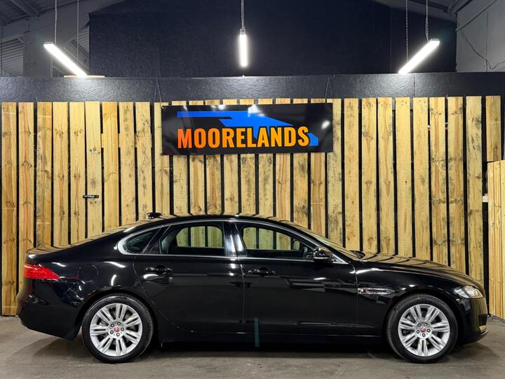 Jaguar XF 2.0d Portfolio Auto Euro 6 (s/s) 4dr