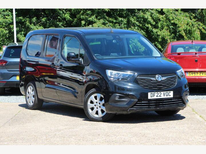 Vauxhall COMBO LIFE 1.2 Turbo SE XL MPV Auto Euro 6 (s/s) 5dr (7 Seat) Vauxhall COMBO LIFE 1.2 Turbo SE XL MPV Auto Euro 6 (s/s) 5dr (7 Seat)