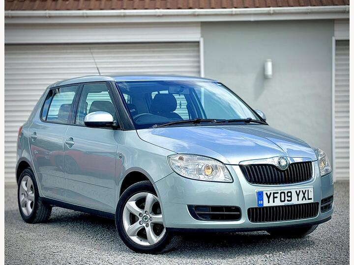 Skoda Fabia 1.4 16V 2 5dr