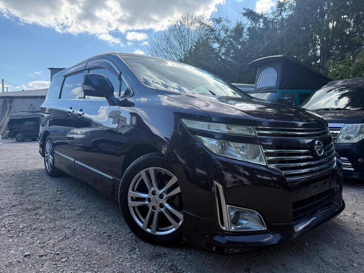 Nissan Elgrand 8 SEATER MPV