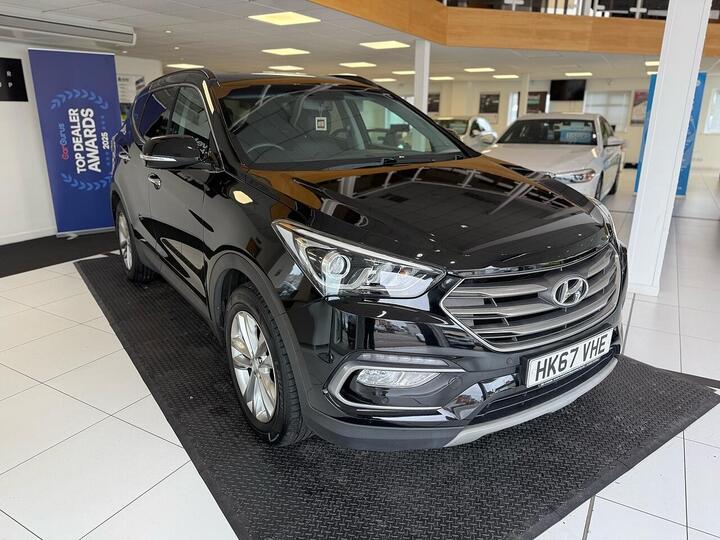 Hyundai Santa Fe 2.2 CRDi Blue Drive Premium 4WD Euro 6 (s/s) 5dr (7 Seat) Hyundai Santa Fe 2.2 CRDi Blue Drive Premium 4WD Euro 6 (s/s) 5dr (7 Seat)