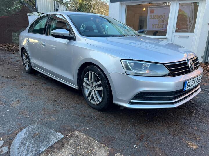Volkswagen Jetta 2.0 TDI BlueMotion Tech SE DSG Euro 6 (s/s) 4dr
