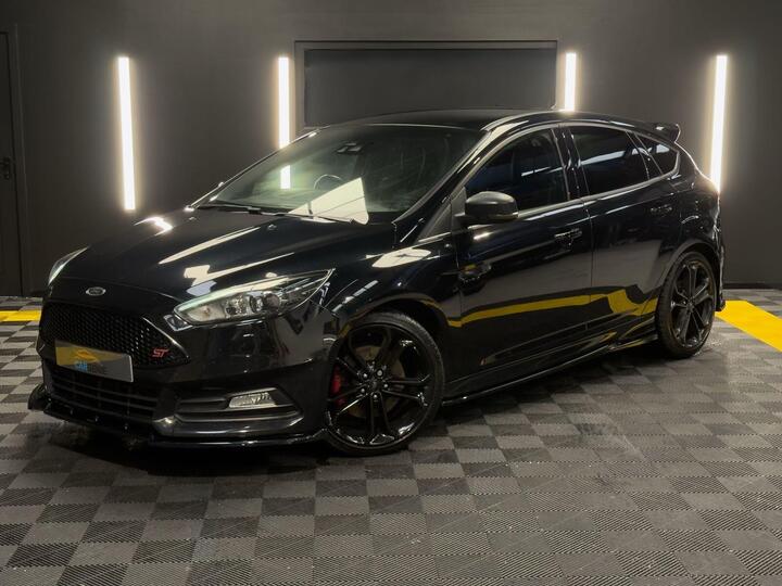Ford Focus 2.0T EcoBoost ST-3 Euro 6 (s/s) 5dr