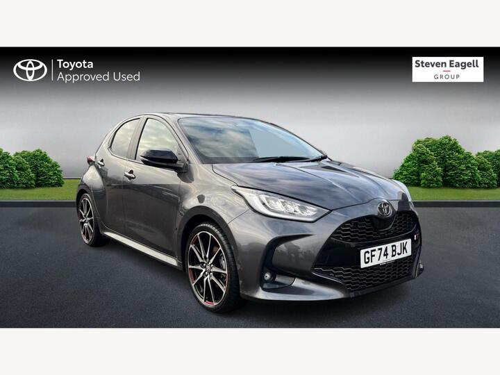 Toyota Yaris 1.5 VVT-h GR SPORT E-CVT Euro 6 (s/s) 5dr Toyota Yaris 1.5 VVT-h GR SPORT E-CVT Euro 6 (s/s) 5dr