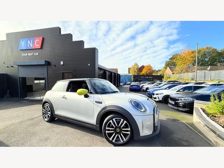 MINI Electric Hatch Cooper SE 32.6kWh Level 2 Auto 3dr MINI Electric Hatch Cooper SE 32.6kWh Level 2 Auto 3dr