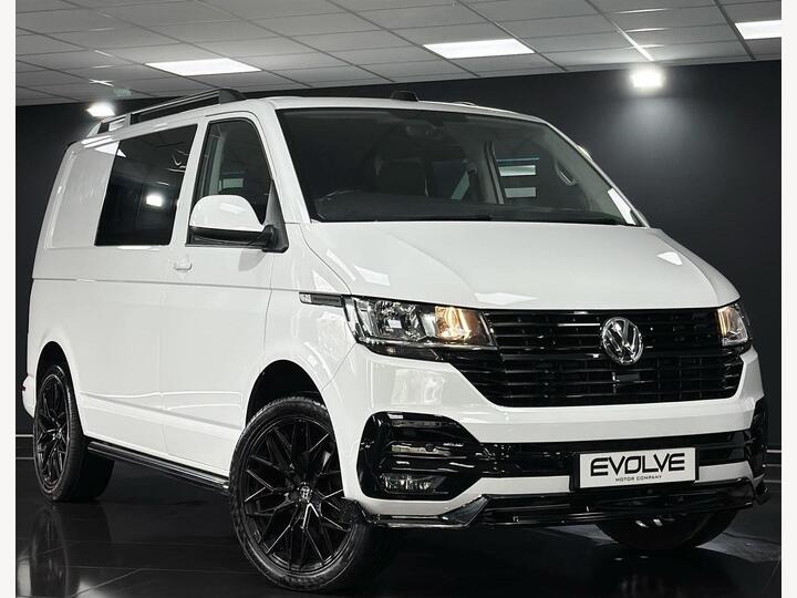 Volkswagen TRANSPORTER 2.0 TDI T30 Highline Kombi DSG FWD SWB Euro 6 (s/s) 5dr Volkswagen TRANSPORTER 2.0 TDI T30 Highline Kombi DSG FWD SWB Euro 6 (s/s) 5dr