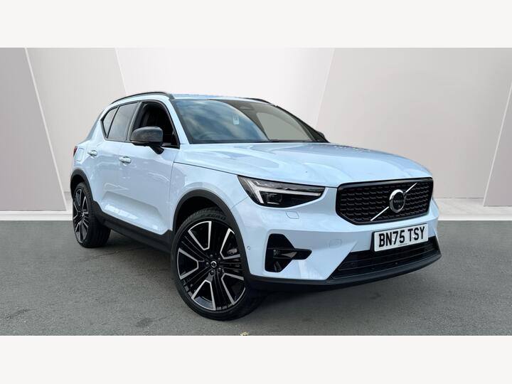 Volvo XC40 2.0 B3 MHEV Ultra Dark DCT Auto Euro 6 (s/s) 5dr