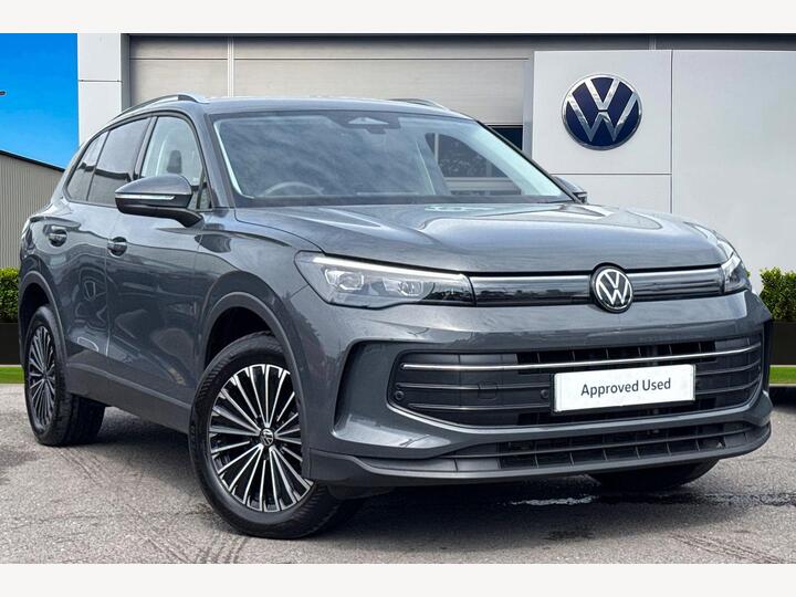 Volkswagen Tiguan 1.5 TSI EHybrid 19.7kWh Match DSG Euro 6 (s/s) 5dr Volkswagen Tiguan 1.5 TSI EHybrid 19.7kWh Match DSG Euro 6 (s/s) 5dr