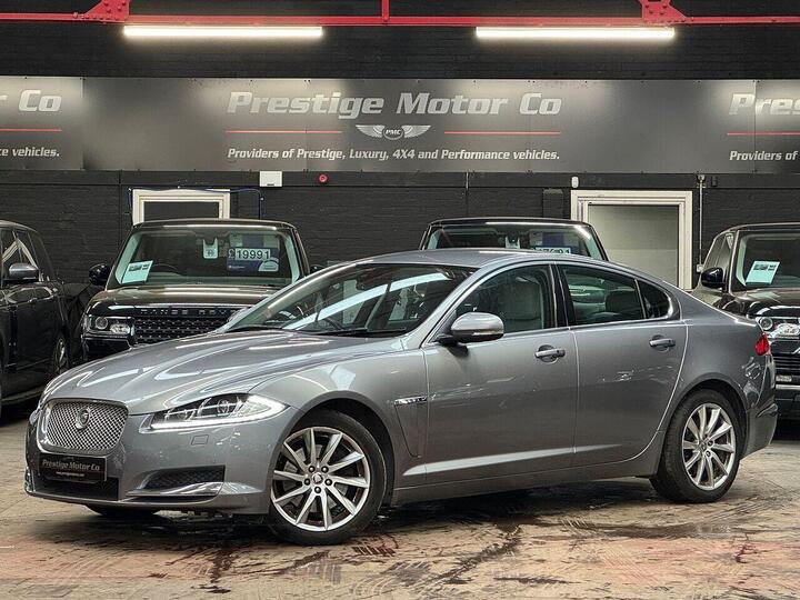 Jaguar XF 2.2d Premium Luxury Auto Euro 5 (s/s) 4dr