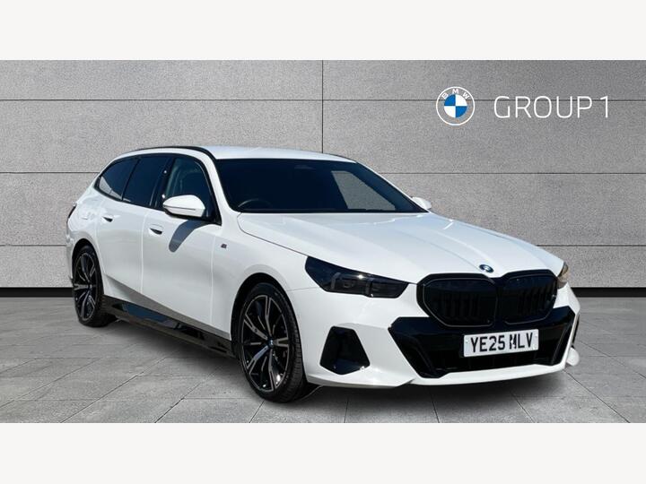 BMW 5 Series 2.0 530e 22.1kWh M Sport Pro Touring Steptronic Euro 6 (s/s) 5dr BMW 5 Series 2.0 530e 22.1kWh M Sport Pro Touring Steptronic Euro 6 (s/s) 5dr