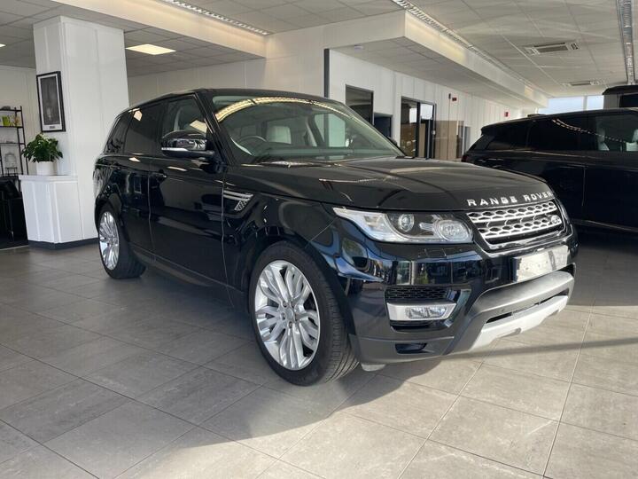 Land Rover RANGE ROVER SPORT 3.0 SD V6 HSE Auto 4WD Euro 6 (s/s) 5dr Land Rover RANGE ROVER SPORT 3.0 SD V6 HSE Auto 4WD Euro 6 (s/s) 5dr