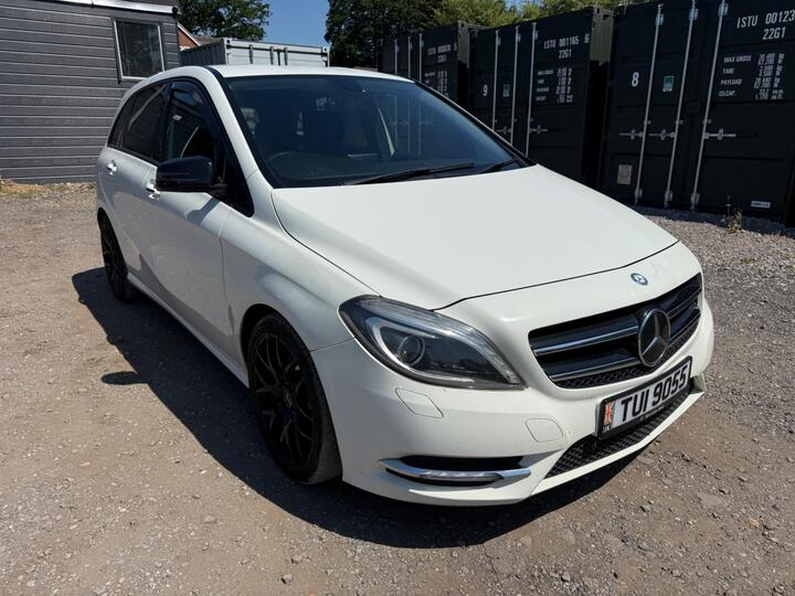 Mercedes-Benz B Class 1.8 B200 CDI BlueEfficiency Sport Euro 5 (s/s) 5dr
