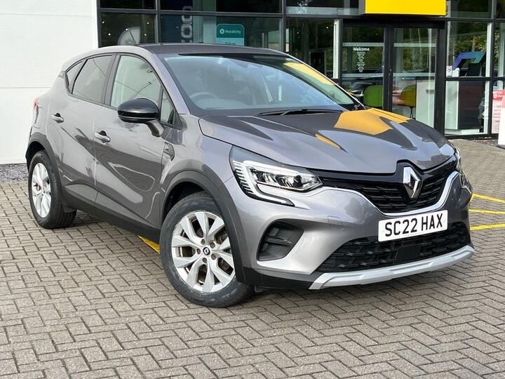 Renault Captur 1.6 E-TECH Iconic Edition Auto Euro 6 (s/s) 5dr Renault Captur 1.6 E-TECH Iconic Edition Auto Euro 6 (s/s) 5dr