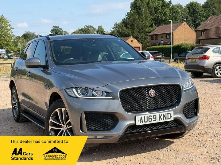 Jaguar F-PACE 2.0 D180 Chequered Flag Auto AWD Euro 6 (s/s) 5dr