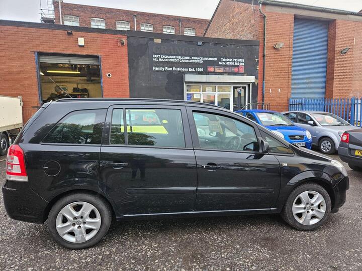 Vauxhall Zafira 1.8 16V Exclusiv Euro 5 5dr