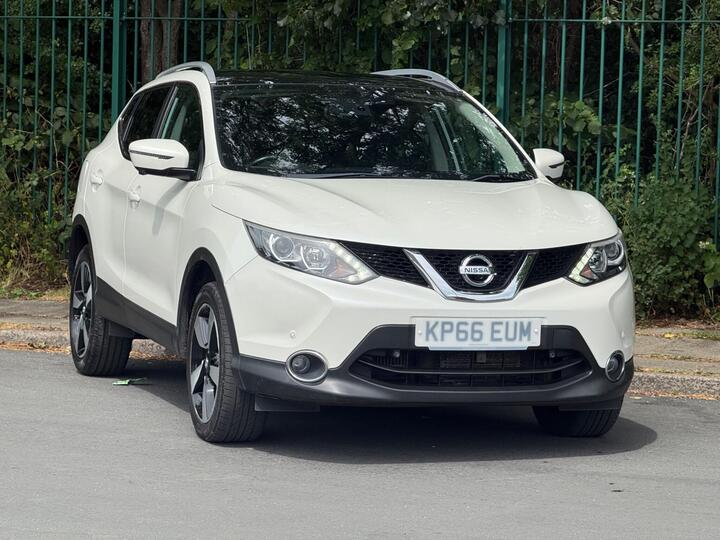 Nissan Qashqai 1.6 DCi N-Connecta XTRON 2WD Euro 6 (s/s) 5dr