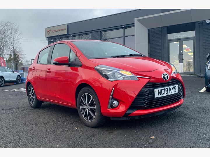 Toyota Yaris 1.5 VVT-i Icon Tech Euro 6 5dr