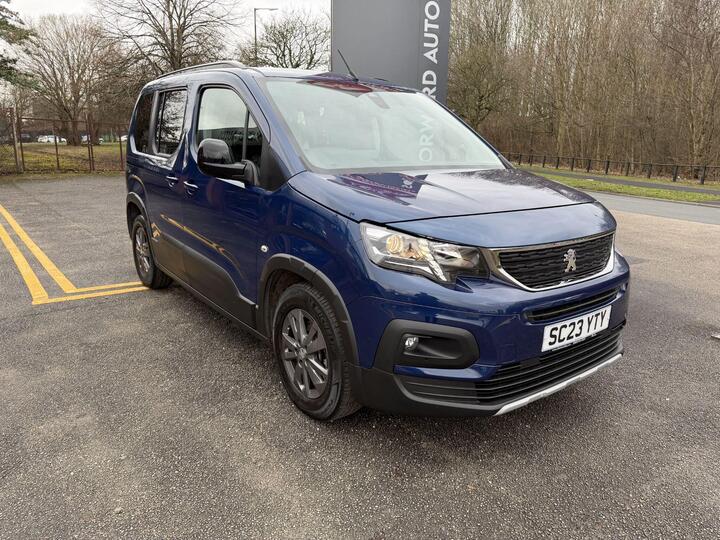 Peugeot Rifter 1.5 BlueHDi Allure Standard MPV EAT Euro 6 (s/s) 5dr Peugeot Rifter 1.5 BlueHDi Allure Standard MPV EAT Euro 6 (s/s) 5dr