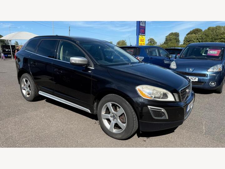 Volvo XC60 2.4 D3 R-Design Geartronic AWD Euro 5 5dr
