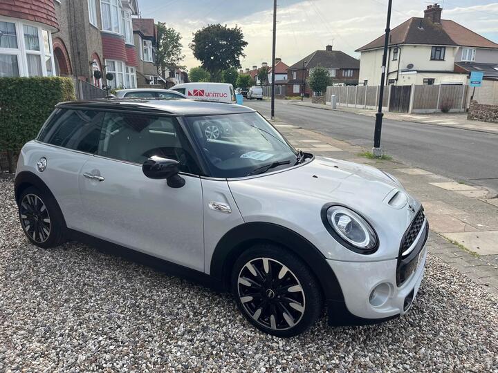 MINI Hatchback 2.0 Cooper S Exclusive Euro 6 (s/s) 3dr