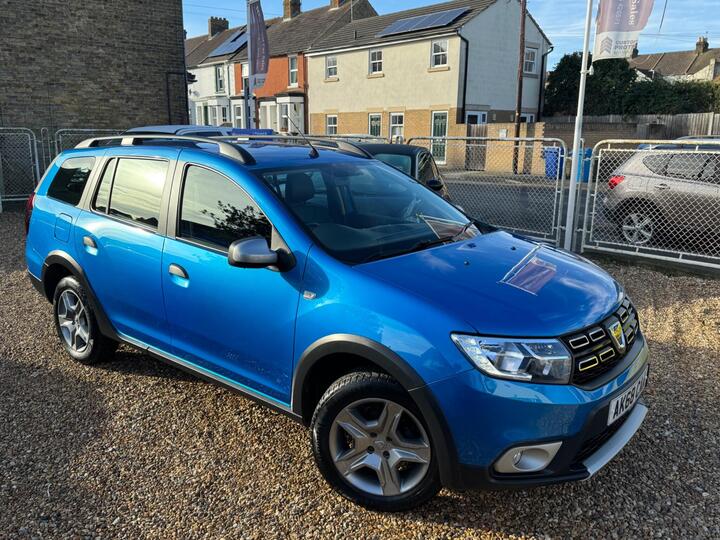 Dacia Logan MCV Stepway 0.9 TCe Comfort Euro 6 (s/s) 5dr Dacia Logan MCV Stepway 0.9 TCe Comfort Euro 6 (s/s) 5dr