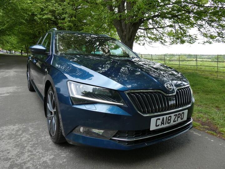 Skoda Superb 2.0 TDI Laurin & Klement DSG 4WD Euro 6 (s/s) 5dr Skoda Superb 2.0 TDI Laurin & Klement DSG 4WD Euro 6 (s/s) 5dr