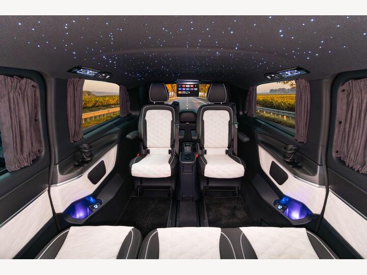 Mercedes-Benz V Class 2.0 V300d Premium G-Tronic+ Euro 6 (s/s) 5dr (8 Seat, Extra Long)