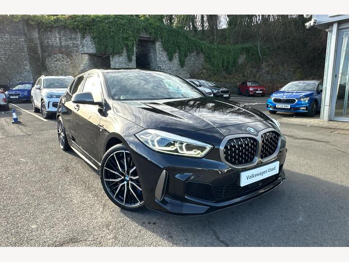 BMW 1 Series 2.0 M135i Auto XDrive Euro 6 (s/s) 5dr BMW 1 Series 2.0 M135i Auto XDrive Euro 6 (s/s) 5dr
