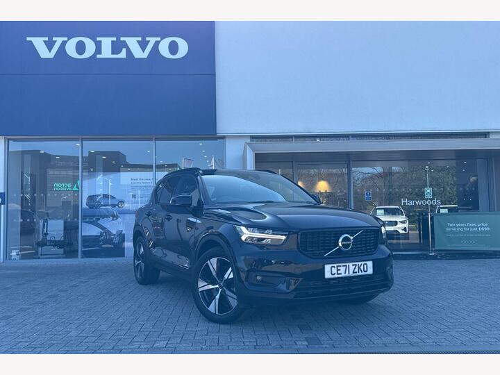Volvo XC40 1.5h T5 Twin Engine Recharge 10.7kWh R-Design Auto Euro 6 (s/s) 5dr