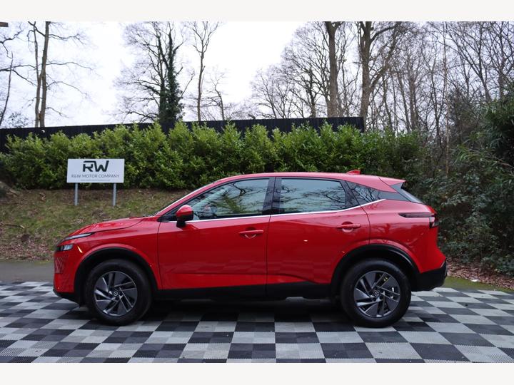 Nissan Qashqai 1.3 DIG-T MHEV Acenta Premium Euro 6 (s/s) 5dr