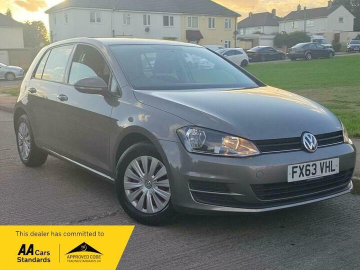 Volkswagen Golf 1.6 TDI BlueMotion Tech S Euro 5 (s/s) 5dr