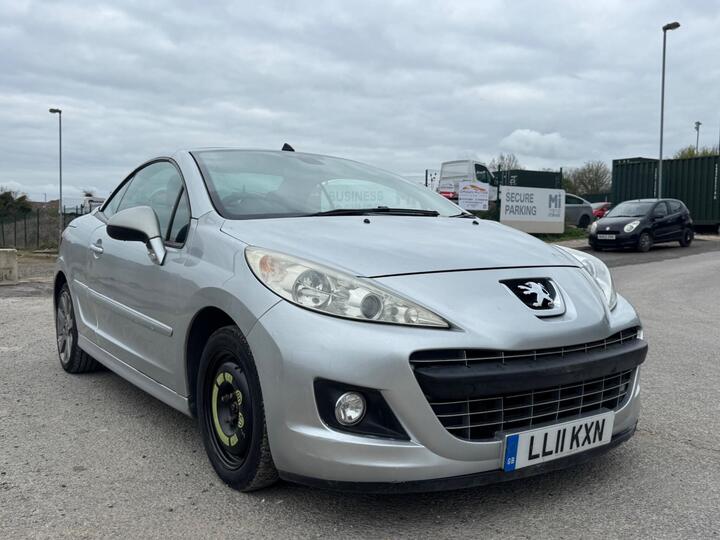 Peugeot 207 CC 1.6 VTi GT Euro 5 2dr Peugeot 207 CC 1.6 VTi GT Euro 5 2dr