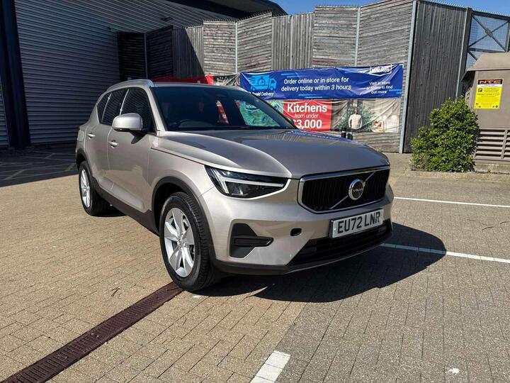 Volvo XC40 2.0 B3 MHEV Core DCT Auto Euro 6 (s/s) 5dr