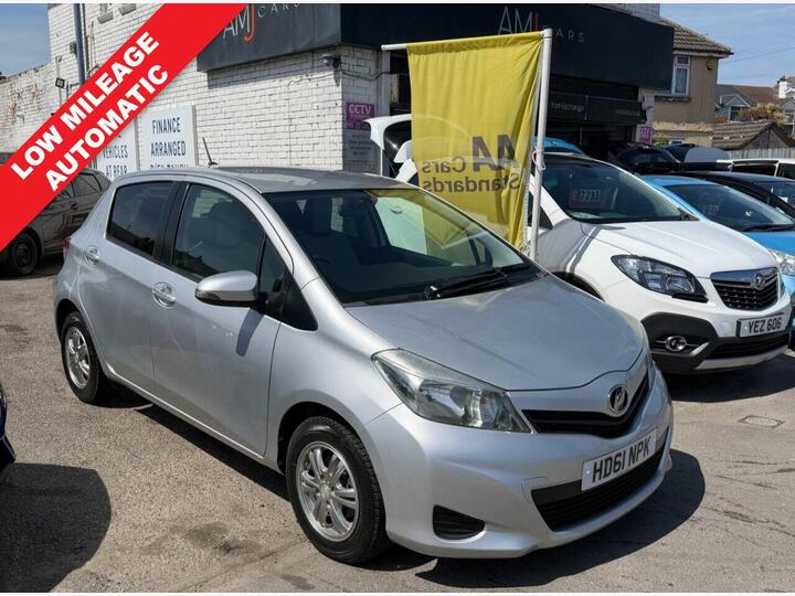 Toyota YARIS 1.3 Automatic JDM Petrol Hatchback Silver 5dr LOW MILEAGE/ NEW MOT/ SERVICE