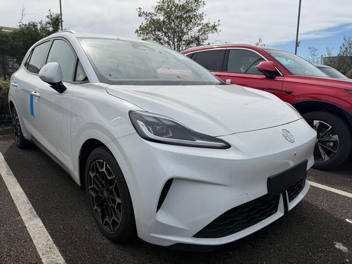 MG MG4 Urban 53.9kWh Premium Long Range Auto 5dr