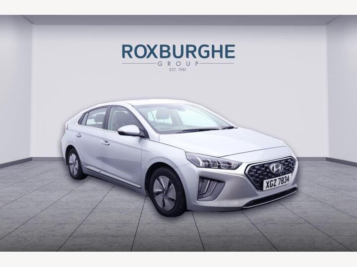 Hyundai IONIQ 1.6 H-GDi Premium DCT Euro 6 (s/s) 5dr Hyundai IONIQ 1.6 H-GDi Premium DCT Euro 6 (s/s) 5dr
