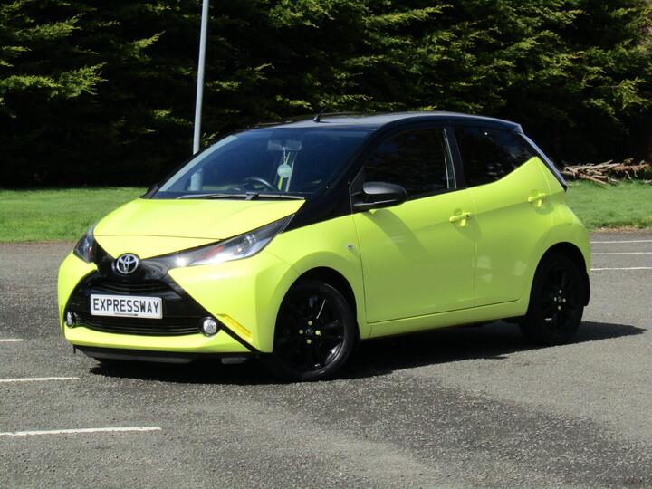 Toyota AYGO 1.0 VVT-i X-cite X-shift Euro 6 5dr Toyota AYGO 1.0 VVT-i X-cite X-shift Euro 6 5dr