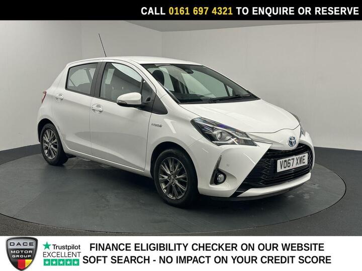 Toyota YARIS 1.5 VVT-h Icon Tech E-CVT Euro 6 (s/s) 5dr