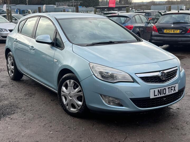 Vauxhall Astra 1.4 16v Exclusiv Euro 5 5dr