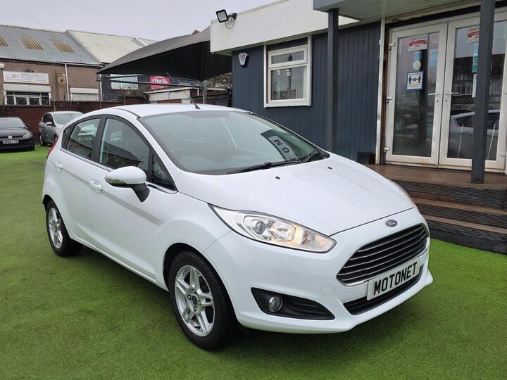 Ford FIESTA 1.6 Zetec Powershift Euro 5 5dr