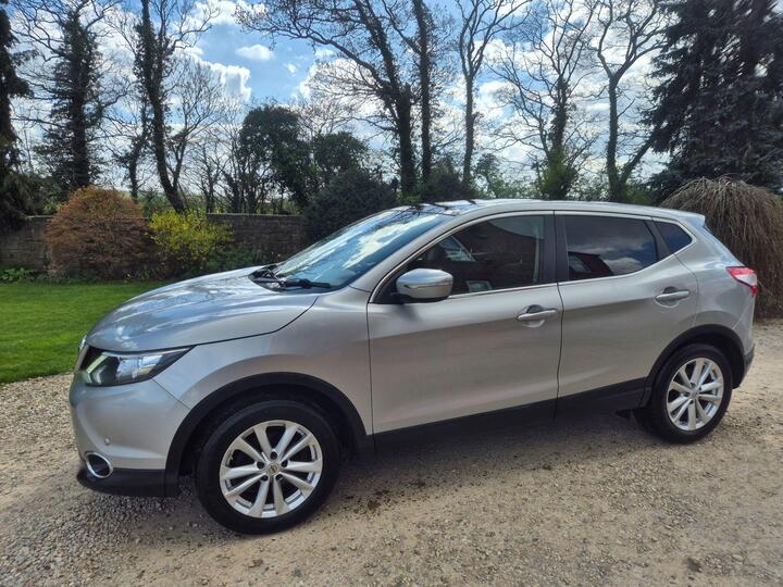 Nissan Qashqai 1.5 DCi Acenta Premium 2WD Euro 5 (s/s) 5dr