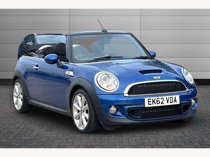 MINI Convertible 2.0 Cooper SD Euro 5 (s/s) 2dr MINI Convertible 2.0 Cooper SD Euro 5 (s/s) 2dr