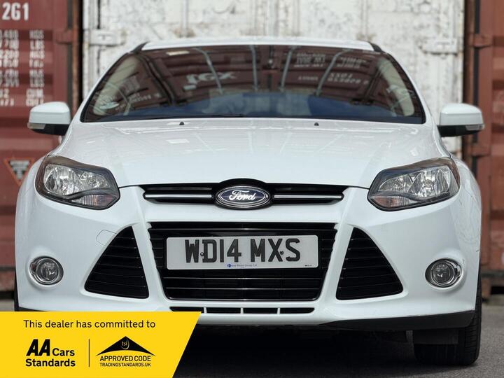 Ford Focus 1.0T EcoBoost Titanium Navigator Euro 5 (s/s) 5dr