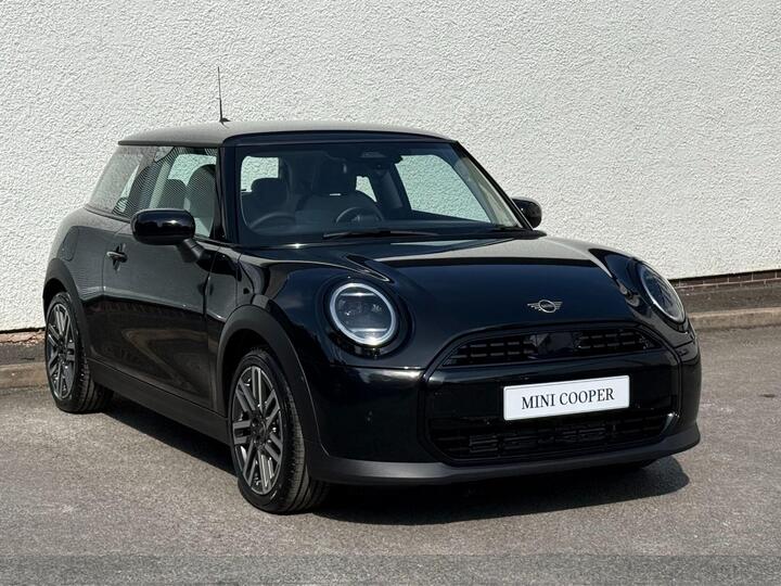 MINI Cooper 1.5C Classic Steptronic Euro 6 (s/s) 3dr