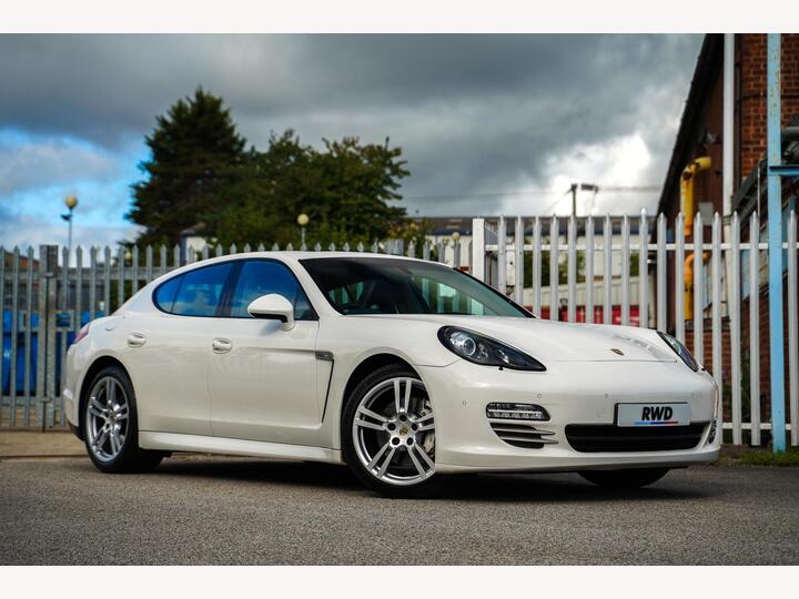 Porsche Panamera 4.8 V8 4S PDK 4WD Euro 5 (s/s) 5dr